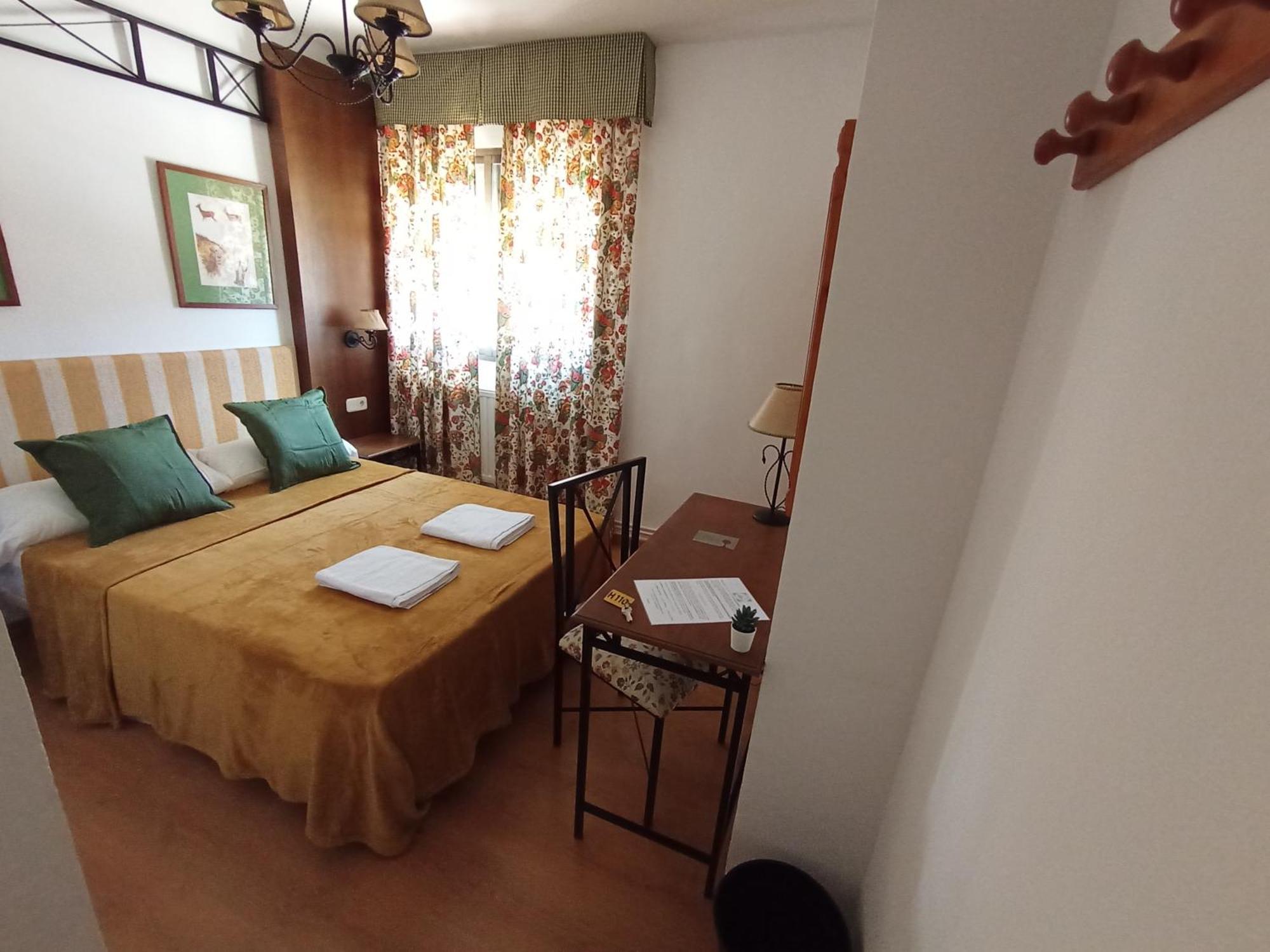 Hostal Rural Alto Tajo Poveda Poveda de la Sierra Bagian luar foto