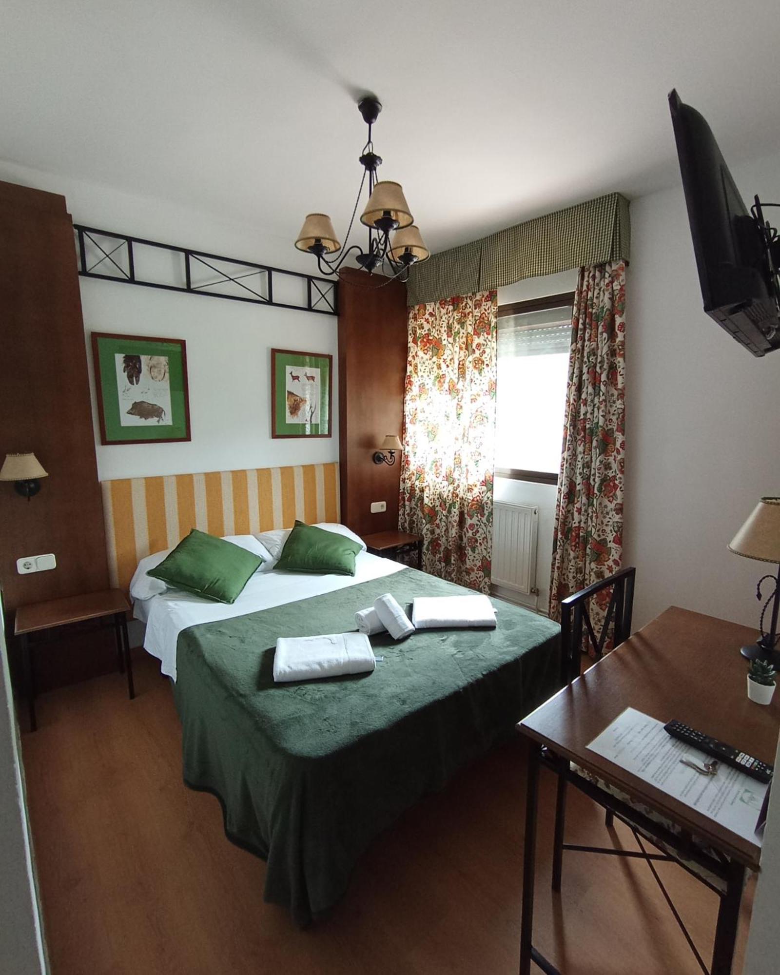 Hostal Rural Alto Tajo Poveda Poveda de la Sierra Bagian luar foto